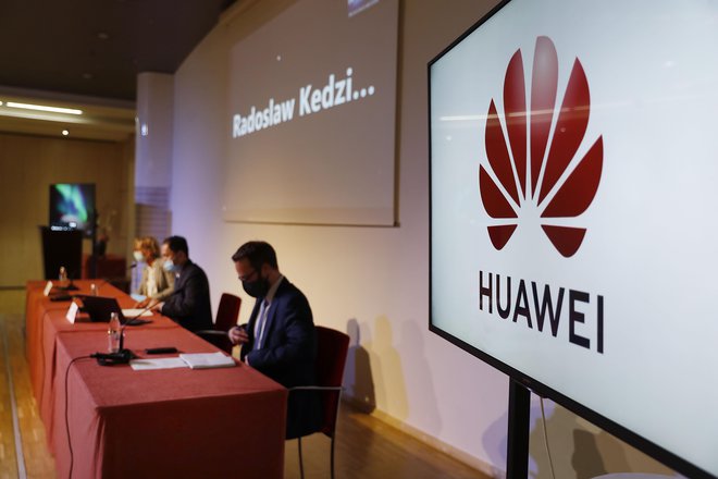 Novinarska konferenca Huawei. FOTO: Leon Vidic, Delo