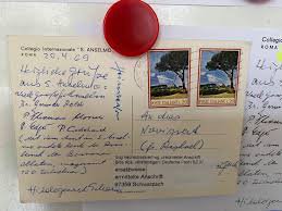 Fotografija: Razglednica je bila dolgo med mrtvimi pisemskimi pošiljkami. FOTO: Facebook