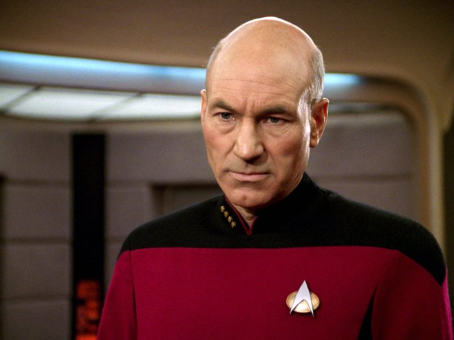 Legendarni Patrick Stewart kot kapitan Jean-Luc Picard FOTO: STAR TREK