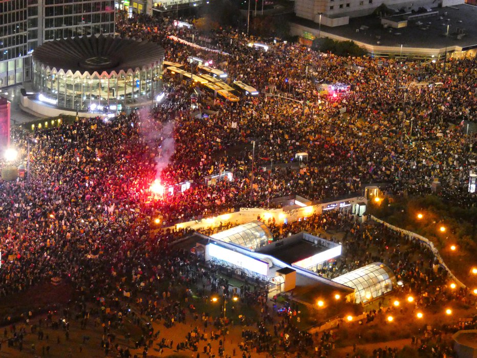 Fotografija: Varšava je polna protestnikov. FOTO: Dariusz Borowicz, Agencja Gazeta Via Reuters