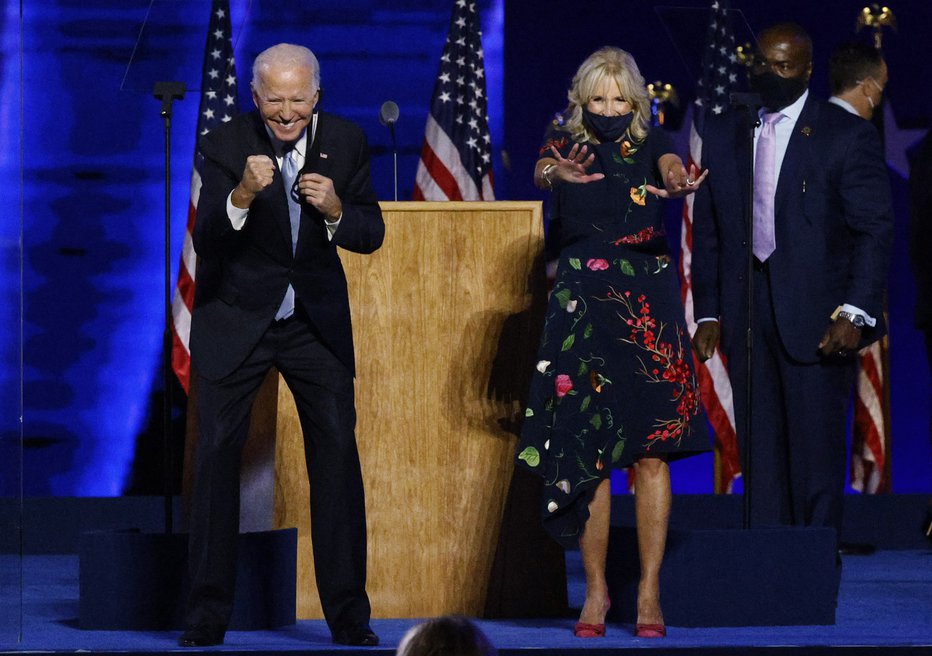Fotografija: Biden ni skrival veselja. Prav tako njegova žena Jill. FOTO: Jim Bourg/Reuters