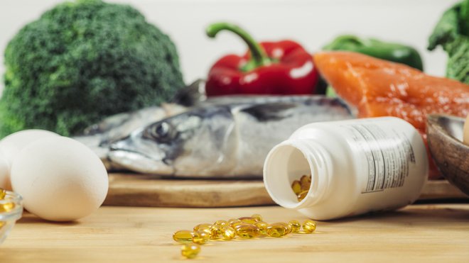 Vitamina D ne uživamo dovolj, v tem obdobju ga običajno moramo dodajati. FOTO: Microgen/Getty Images