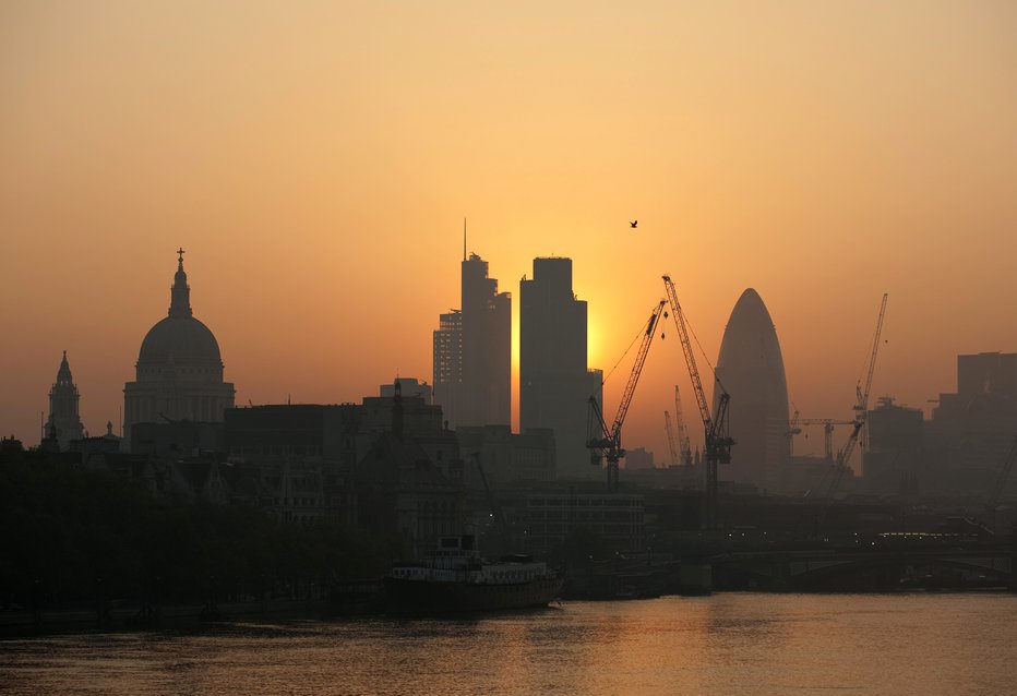 Fotografija: Onesnaženje v Londonu je povzročilo smrt devetletletne deklice. FOTO: Kieran Doherty, Reuters