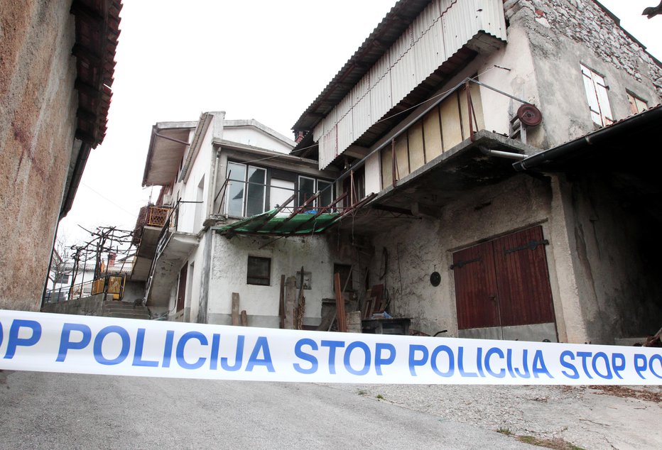 Fotografija: Na Lukovcu je zagrešil dvojni umor, potem pa poklical policiste, naj pridejo v miru. FOTO: Dejan Javornik