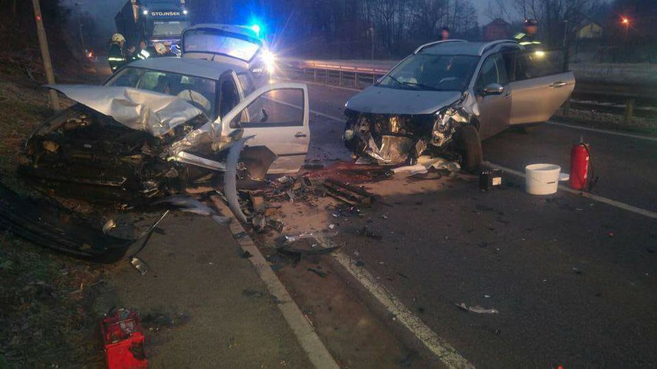 Fotografija: Nesreča v Podčetrtku. 30. januar 2018. FOTO: Facebook, Jernej Bercko