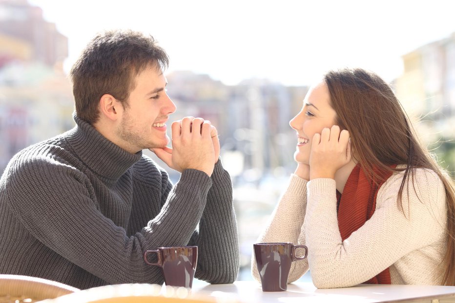 Fotografija: Odvisnosti od partnerja ni mogoče enačiti z ljubeznijo. FOTO: Thinkstock