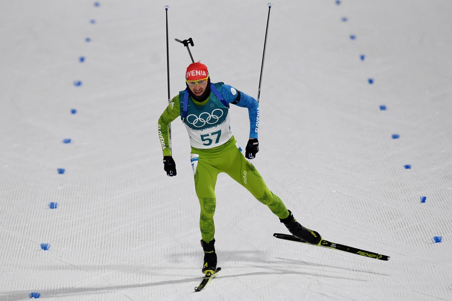 Fotografija: Slovenia's Jakov Fak crosses the finish line in the men's 20km individual biathlon event during the Pyeongchang 2018 Winter Olympic Games on February 15, 2018, in Pyeongchang./AFP PHOTO/Christof STACHE FOTO: Christof Stache Afp