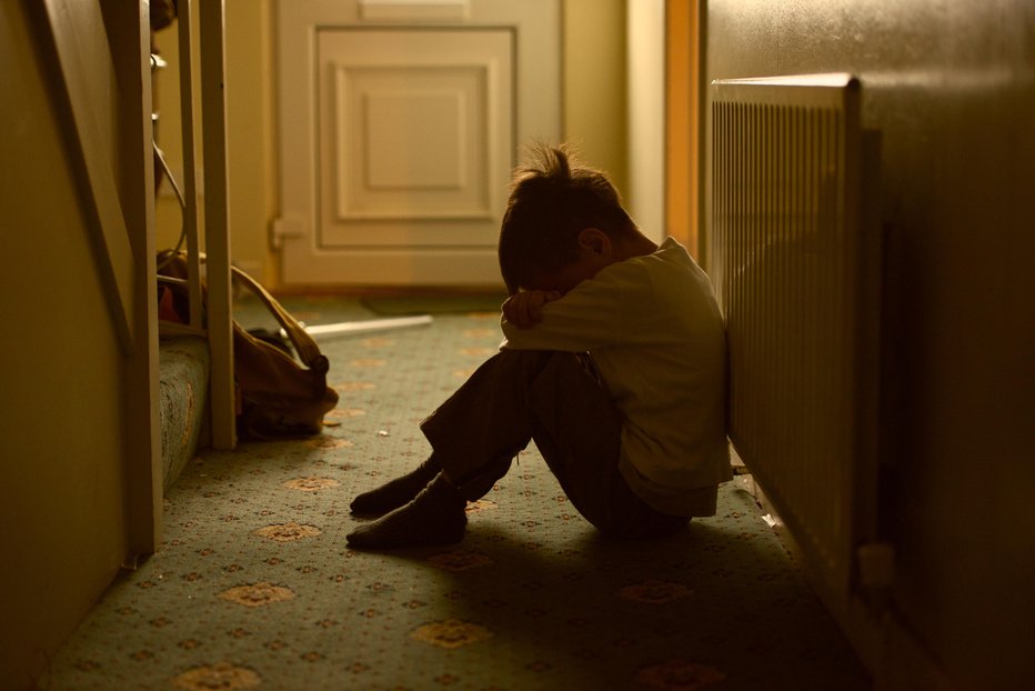 Fotografija: Anglež je več let posiljeval 12-letnega dečka. FOTO: Thinkstock