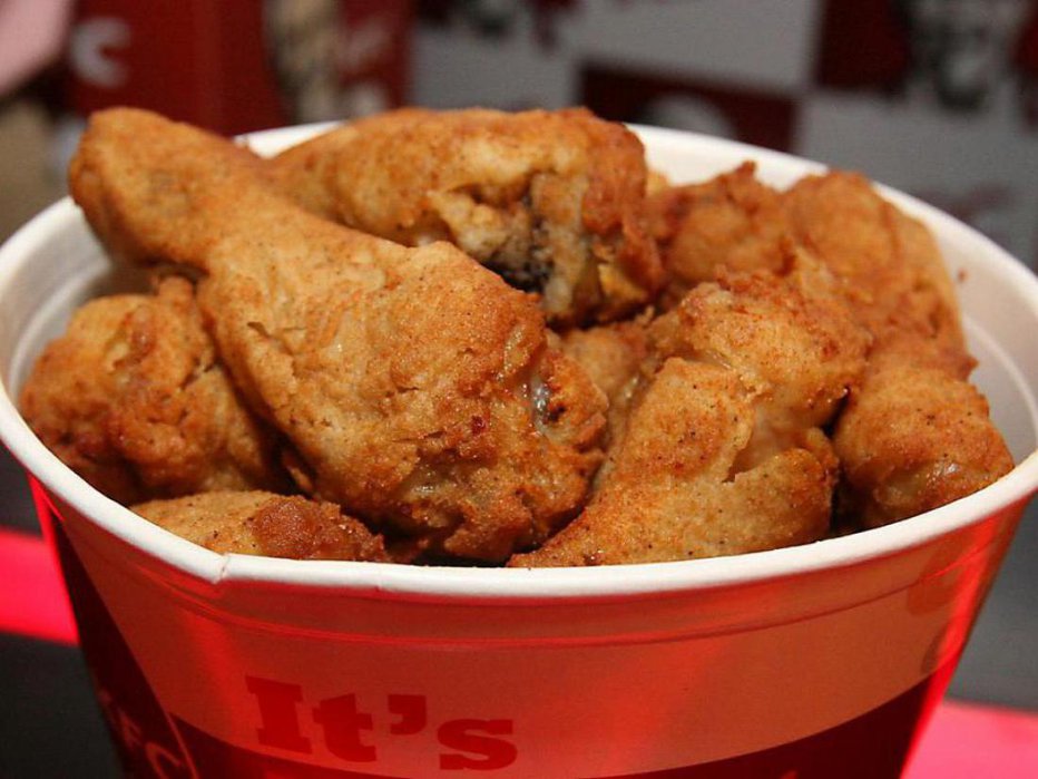 Fotografija: KFC je zmanjkalo piščancev. FOTO: Reuters