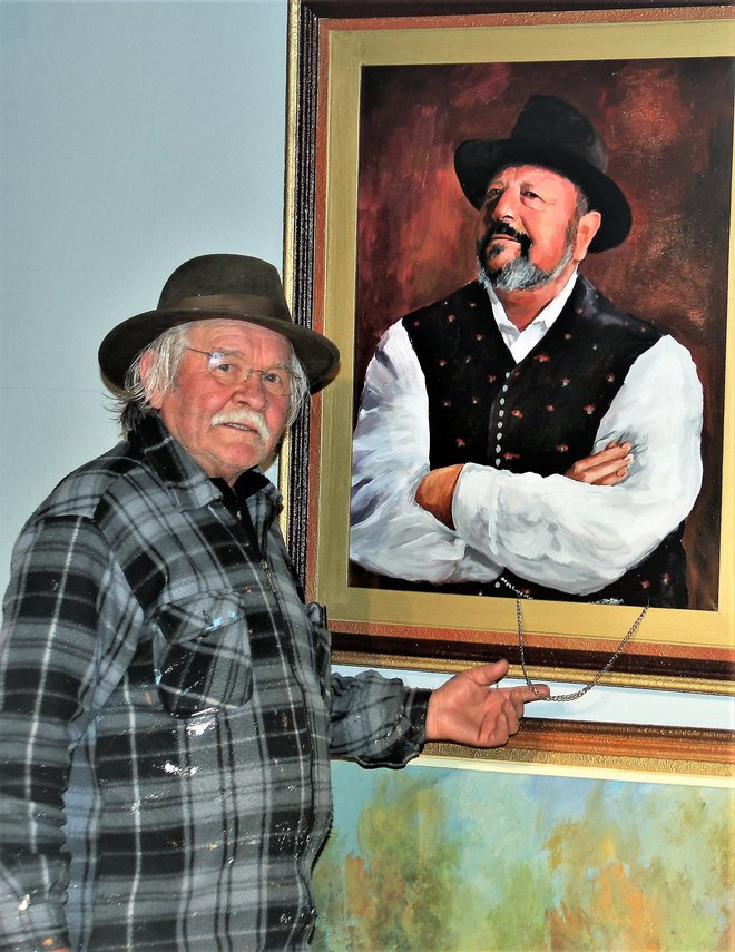 Napotnik je narisal na tisoče portretov in karikatur, tudi svojega mecena za lesni del Miha Kovača.