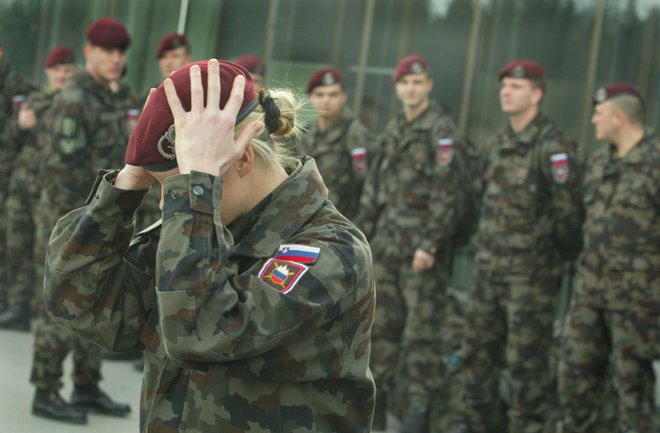 Slovenska vojska FOTO: Jure Eržen, Delo
