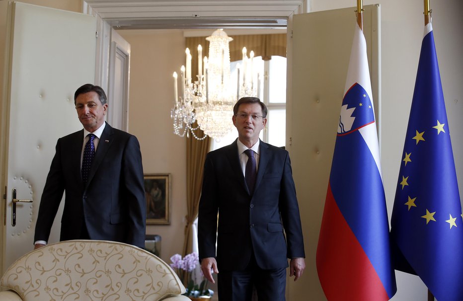 Fotografija: Predsednik Republike Slovenije Borut Pahor je danes sprejel predsednika Vlade Republike Slovenije Mira Cerarja, ki je v sredo naznanil, da odstopa s položaja.  FOTO: Matej Družnik