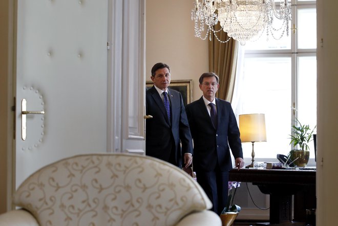 Predsednik Republike Slovenije Borut Pahor je danes sprejel predsednika vlade Mira Cerarja. FOTO: Matej Družnik