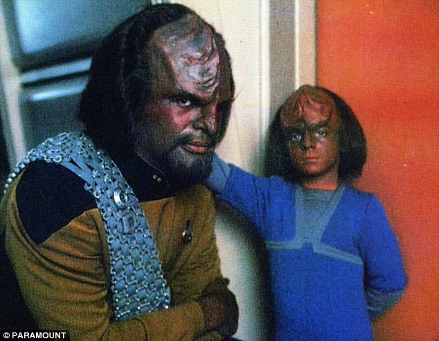 Poslovil se je najmanjši Klingon.