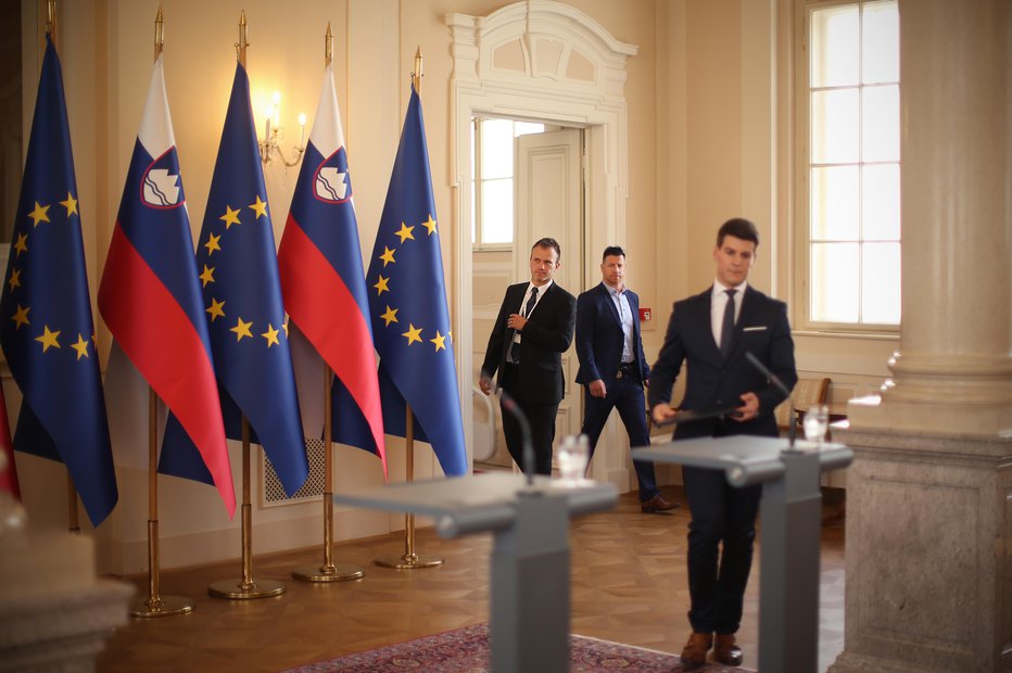Fotografija: Kdo bo vladal Sloveniji? FOTO: Jure Eržen/Delo