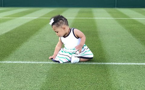Fotografija: Alexis Olympia, hči Serene Williams, na igrišču v Wimbledonu. FOTO: Instagram