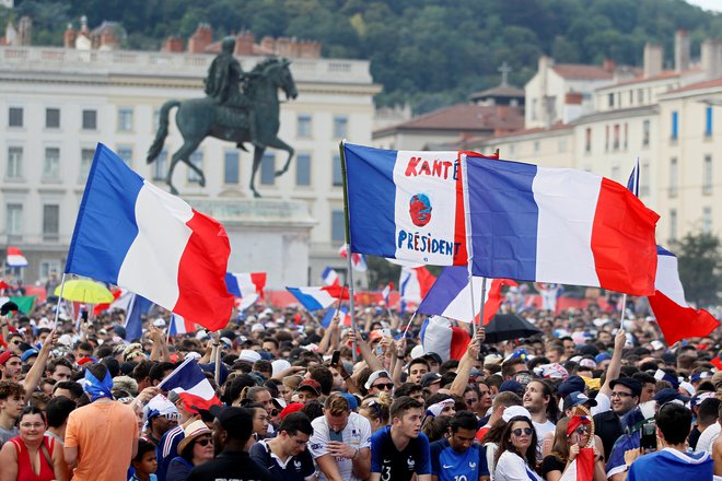 Navijači v Lyonu. FOTO: Emmanuel Foudrot, Reuters