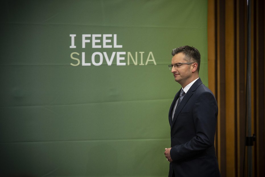 Fotografija: Čuti Slovenijo, pa bo Slovenija občutila Šarca? FOTO: Voranc Vogel