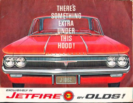 Fotografija: Pozabite na legendarnega porscheja 911 turbo, BMW 2002 turbo ali Saabove turbokreacije. Prav vse je prehitel leta 1962 predstavljeni oldsmobile F-85 jetfire. FOTO: Jetfire