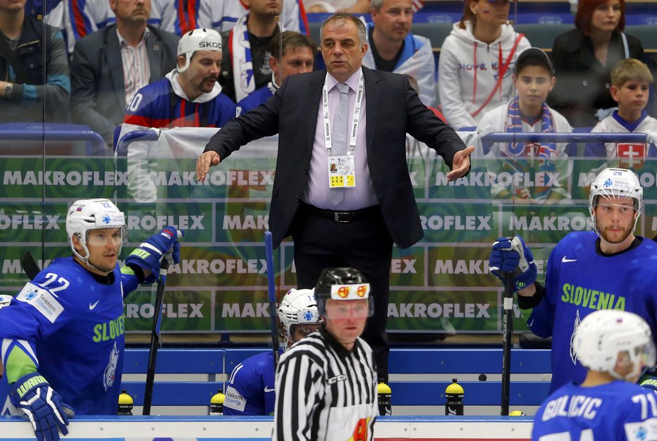 Fotografija: Matjaž Kopitar ne bo trenersko spet brusil krempljev risom. FOTO: Reuters