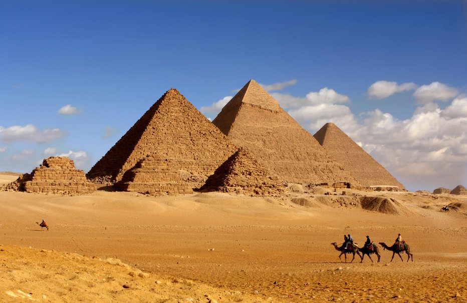 Fotografija: Slovita Keopsova piramida spada med sedem svetovnih čudes. FOTO: Guliver/Cover Images