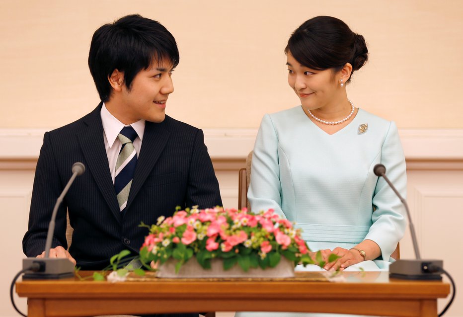 Fotografija: Princesa Mako, starejša hči princa Akišina in princese Kiko, je septembra lani sporočila, da se je zaročila s Keijem Komurom. Foto: REUTERS