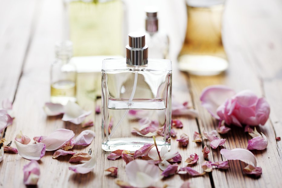 Fotografija: Naj se izbrane parfumske note navzame vsa omara.