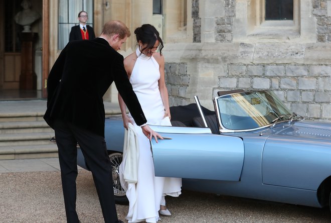 Tudi Harry in Meghan sta se na zabavo po poroki odpeljala z električnim avtom. FOTO: Guliver/Getty Images