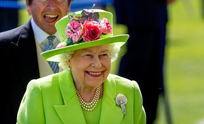 Kraljica Elizabeta II. si želi, da bi bila njena družina videti zgledna.