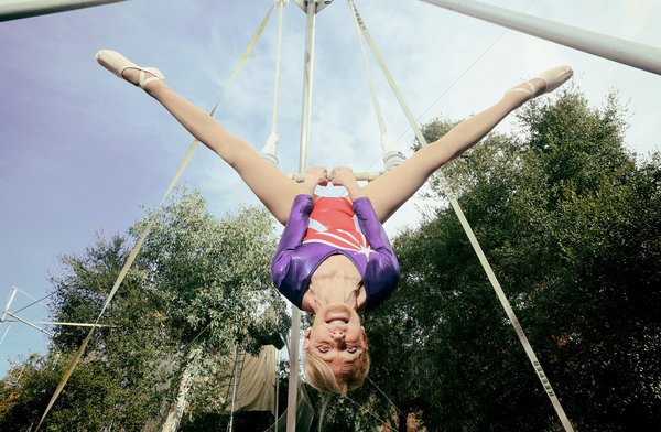 Betty Goedhart je na trapezu začela trenirati šele pri 78 letih. FOTO: Guinness World Records