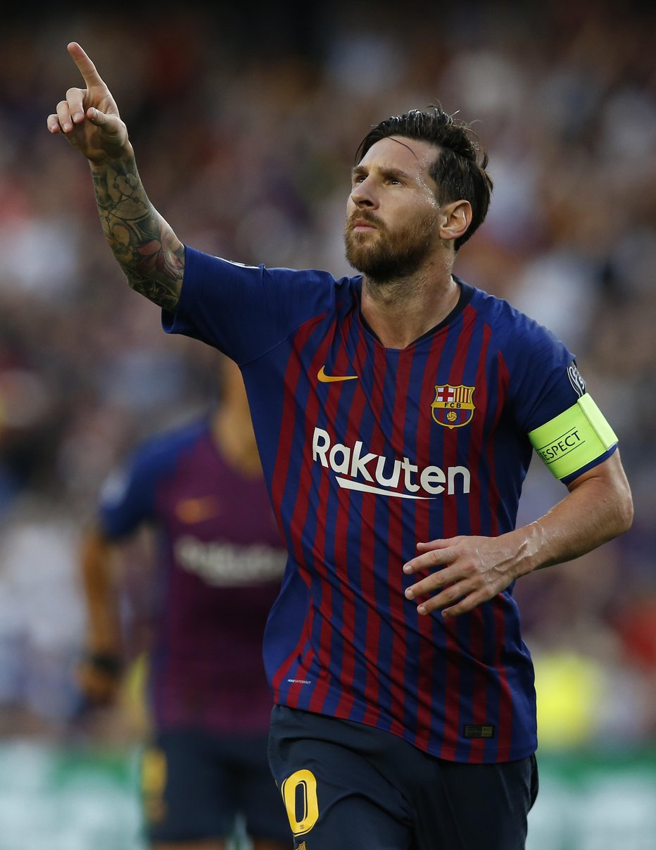 Fotografija: Barcelona forward Lionel Messi celebrates after scoring the opening goal of his team during the group B Champions League soccer match between FC Barcelona and PSV Eindhoven at the Camp Nou stadium in Barcelona, Spain, Tuesday, Sept. 18, 2018. (AP Photo/Manu Fernandez) FOTO: Manu Fernandez Ap