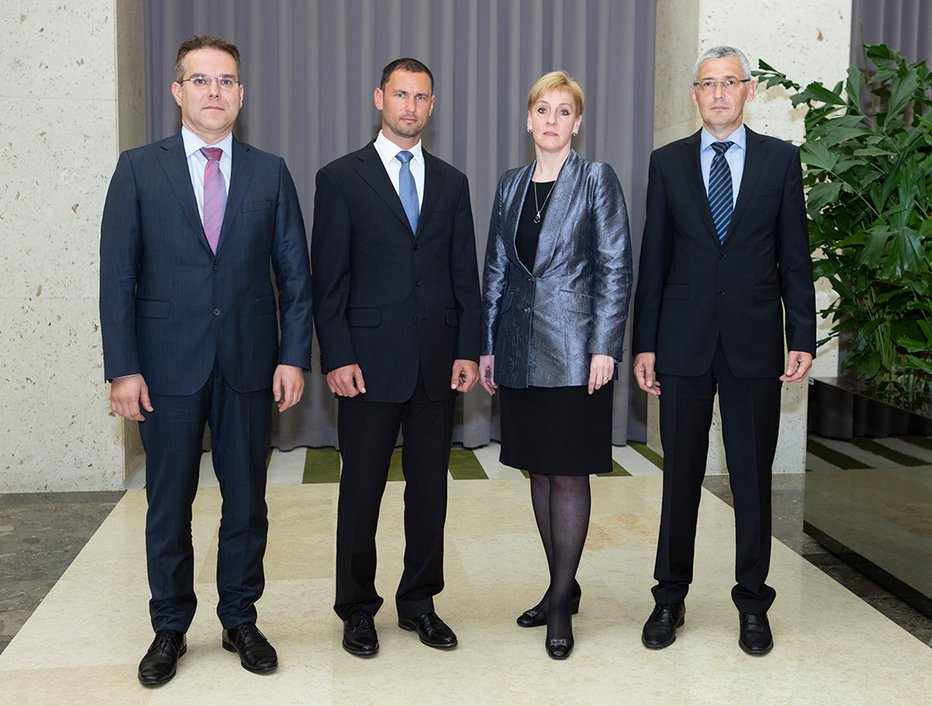 Fotografija: Od leve so Marko Bošnjak, Primož Dolenc, Irena Vodopivec Jean in Jožef Bradeško. FOTO: Banka Slovenije