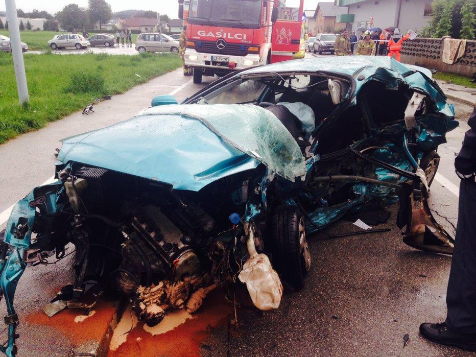 Fotografija: Grozljive posledice prometne nesreče pred štirimi leti FOTO: CPV Domžale