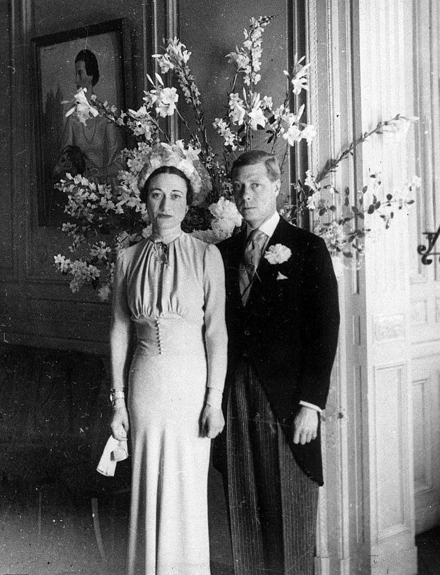 Wallis Simpson se je poročila z Edwardom VIII. in postala vojvodinja Windsorska. FOTO: AP
