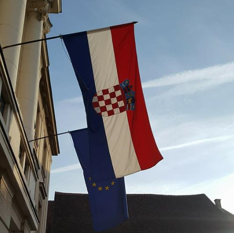 Fotografija: Hrvaška bo odgovorila na vse trditve Slovenije. FOTO: S. N.
