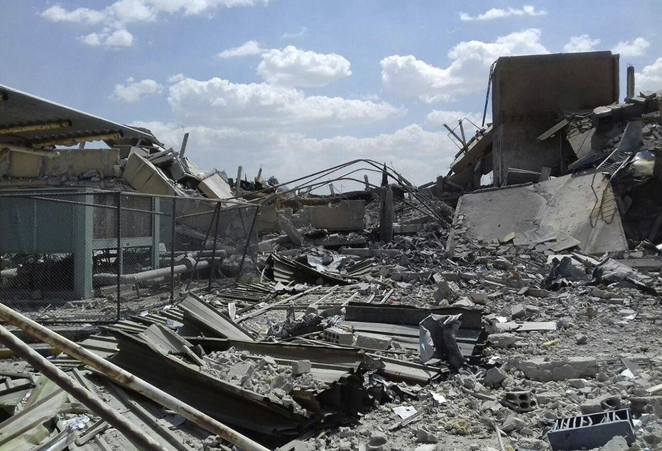 Fotografija: Sirske oblasti so objavile fotografije, ki prikazujejo uničenje. FOTO: AP