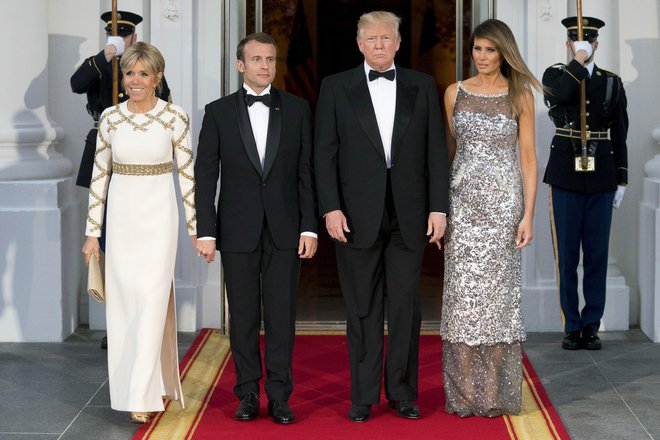 Macron in njegova žena sta obiskala ameriški predsedniški par. FOTO: AP
