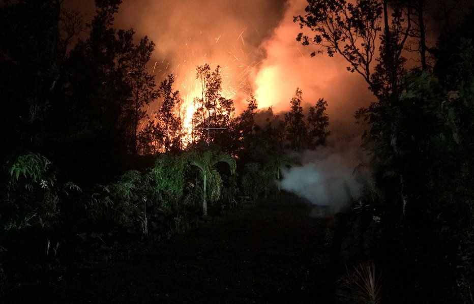Fotografija: Kilauea na Velikem otoku je eden od najaktivnejših ognjenikov na svetu. FOTO: Reuters