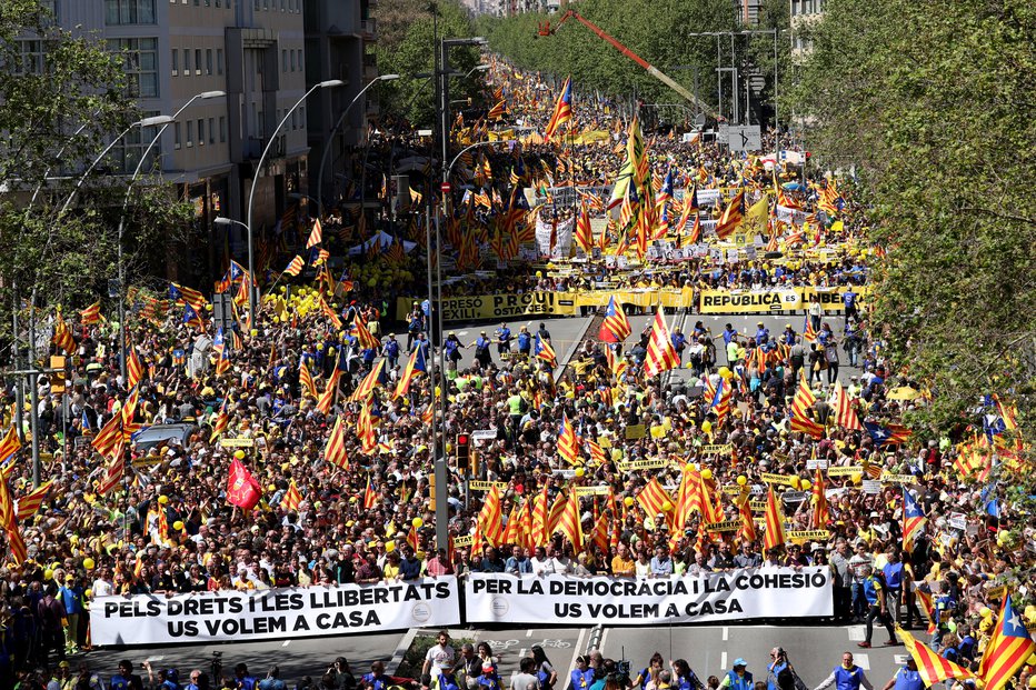 Fotografija: Katalonsko prestolnico so v zadnjem času zaznamovali številni protesti. FOTO: Reuters