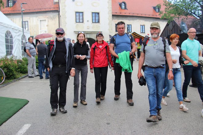 Okoli 500 obiskovalcev je v Metliko prišlo s kolesom, 17 pa se jih je peš odpravilo na vigred kar iz Kostanjevice na Krki. FOTO: Tanja Jakše Gazvoda