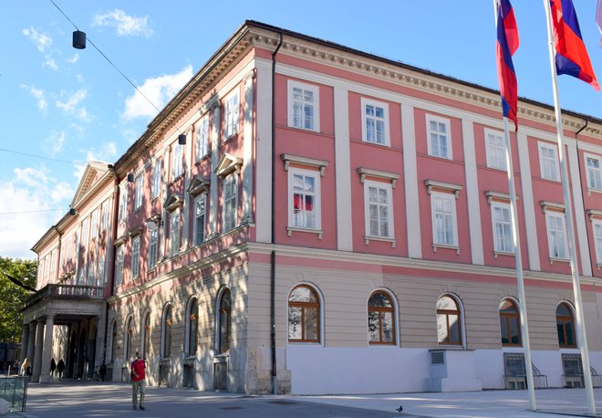 V njeni veliki dvorani je do leta 1959 zasedala slovenska ljudska skupščina. Foto: Boris Dolničar
