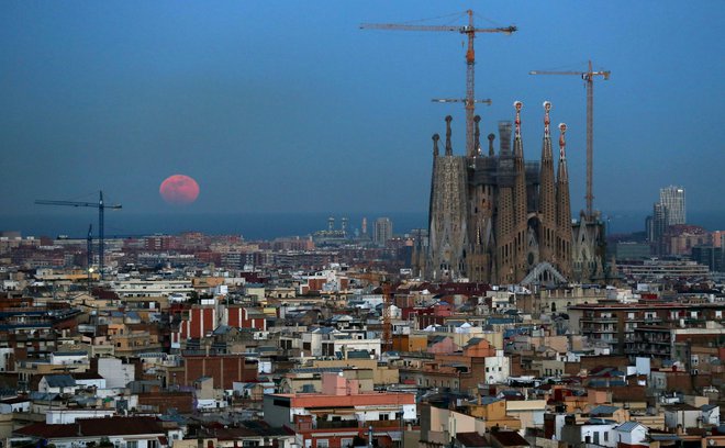 Nedokončana mojstrovina slavnega Antonija Gaudíja FOTO: Reuters