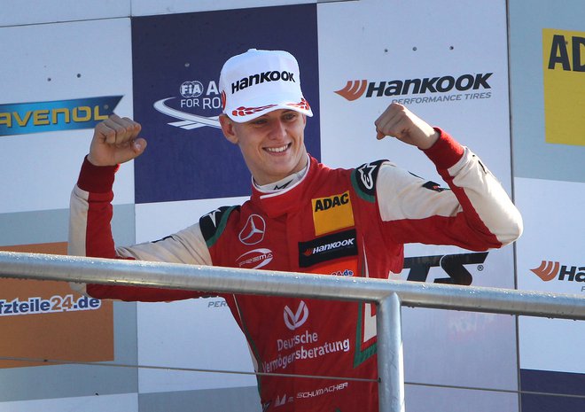 Mick Schumacher se je prejšnji teden okronal za evropskega prvaka v formuli 3. FOTO: AFP