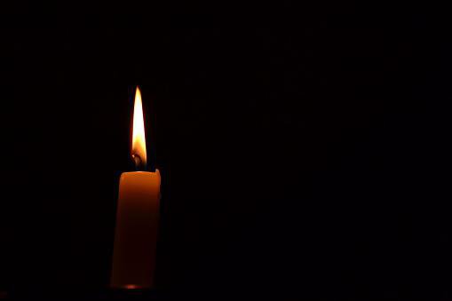 Fotografija: sveča, smrt, žalost FOTO: Thinkstockphotos.com
