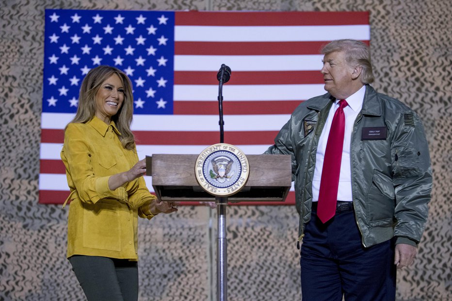 Fotografija: Donald in Melania Trump v Iraku. FOTO: AP