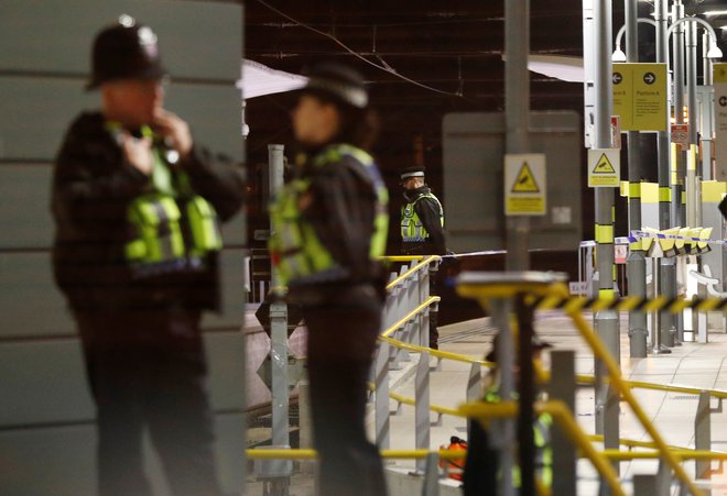 V napadu z nožem v Manchestru trije ranjeni. FOTO: Reuters