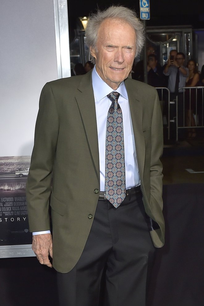 Clint Eastwood na premieri svojega najnovejšega filma Tihotapec, ki je že v naših kinematografih.