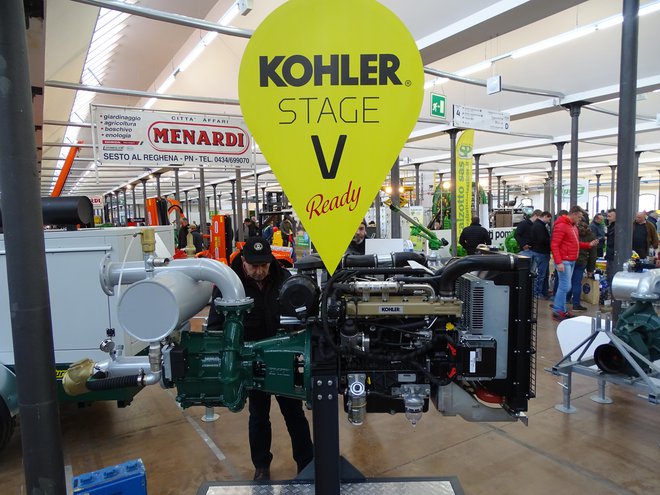 Proizvajalec motorjev Kohler se na zadnjih sejmih in tudi v Vidmu predstavlja z motorji, ki ustrezajo emisijskim zahtevam stopnje V.