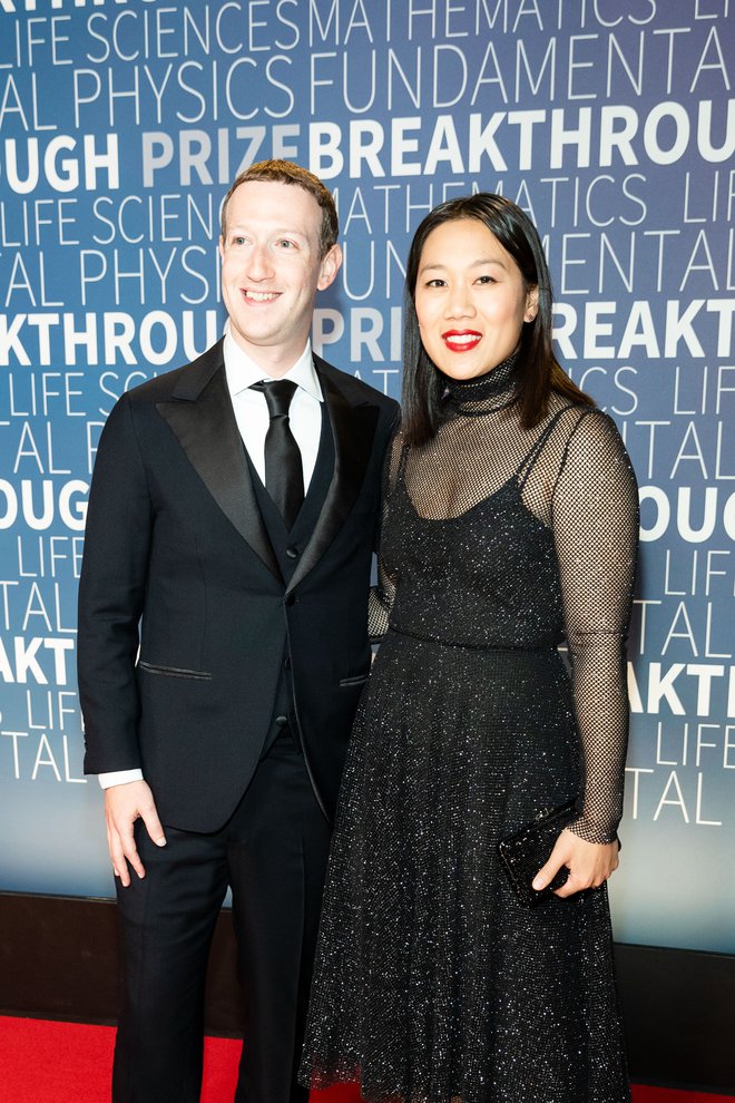 O iskreni ljubezni med Markom Zuckerbergom in Priscillo Chan, s katero sta se spoznala, še preden je postal bogat, ne dvomi nihče.