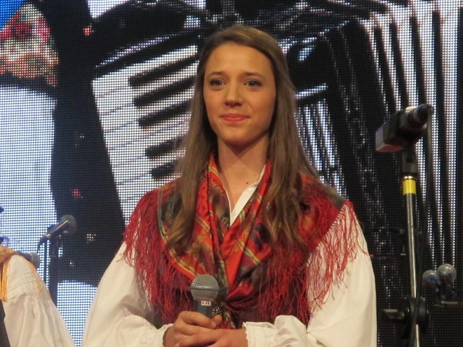 Monika Avsenik je v Ansamblu Saša Avsenika prvič javno zapela na Avsenikovem festivalu pred štirimi leti. Foto: Mojca Marot